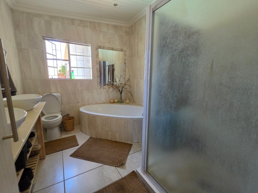 5 Bedroom Property for Sale in Blydeville Northern Cape